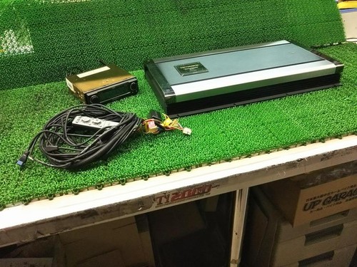 Amplificatore auto